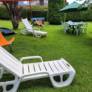 https://chalet-le-starfu.hotels-rhonealpes.com